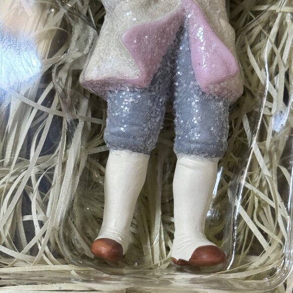 Vintage Victorian Costco Angel Boy Ceramic Holding A Tree Ornament 5.5" - Picture 6 of 7